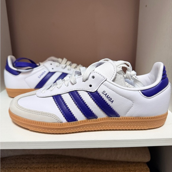 adidas Shoes - Adidas Samba White & blue Retro Leather women’s/big girls Sneakers